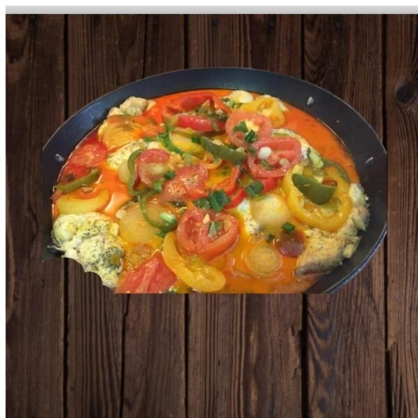 Moqueca de Tilápia em Posta - Leve, aromática e preparada com ingredientes de alta qualidade.